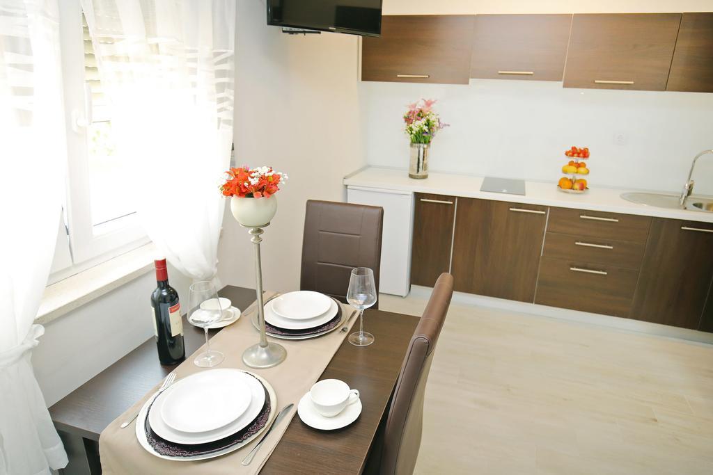 Deluxe Mkc Apartments Zadar Exterior foto